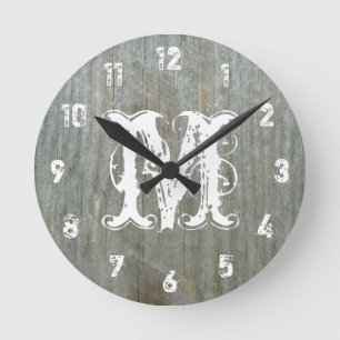 Horloge Ronde Barn Wood Inspecred Monogram Clock