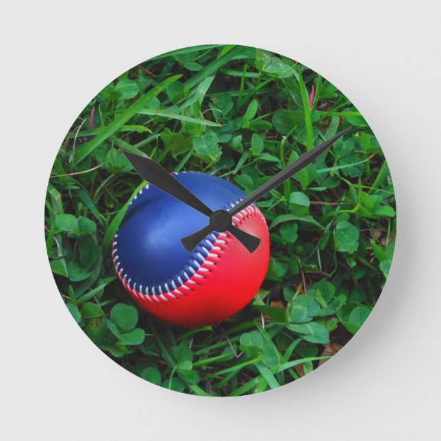 Horloge Ronde Baseball Rouge et Bleu avec Stitch Blanc (Recto)