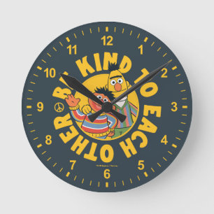 Horloge Ronde Bert et Ernie   Être gentil les uns envers les aut