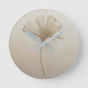Horloge Ronde Broderie Texturée 3D Feuille de Ginkgo Beige Cr