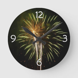 Horloge Ronde Célébration de vacances de feux d'artifice verts e