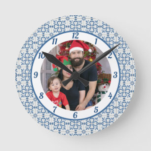 Horloge Ronde Charleterie de Noël et pétales de fleurs
