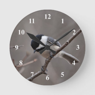 Horloge Ronde Chickadee couvert par noir