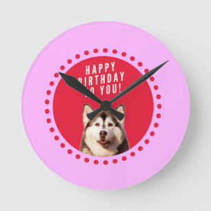 Horloge Ronde Chien Husky Sibérien mignon qui souhaite un joyeux