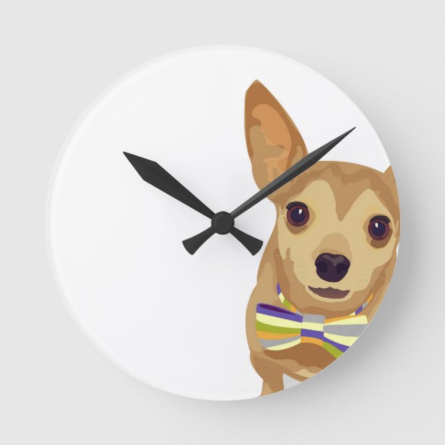 Horloge Ronde Chihuahua dans un bowtie sur un arrière - plan bla (Recto)