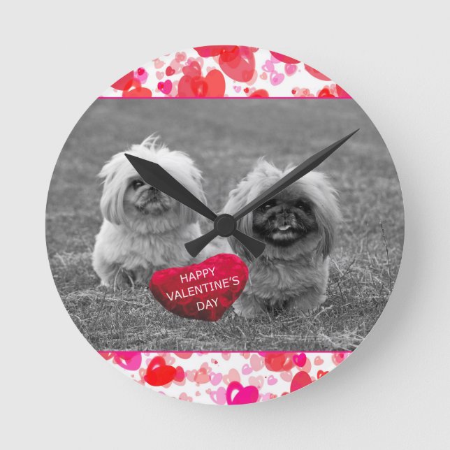 Horloge Ronde Chiots Pekingese souhaitant Heureuse Sainte-Valent (Recto)