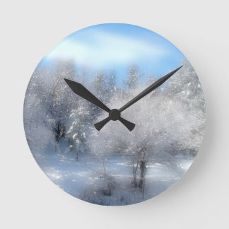 Horloge Ronde Ciel d'hiver bleu