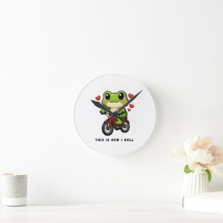 Horloge Ronde Cute Cycling Frog | Kawaii Frog Bicycle Art
