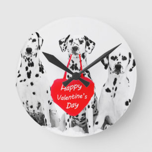 Horloge Ronde Dalmatiens Heureuse Sainte-Valentin de coeur de ch
