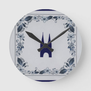 Horloge Ronde Delft blue tile Eastern Gate dans Delft