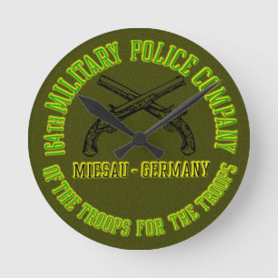 Horloge Ronde Des troupes pour les troupes