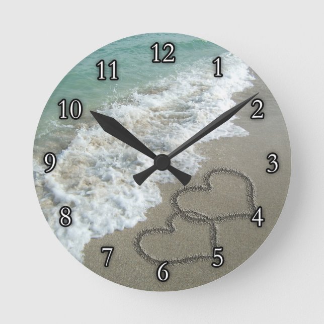 Horloge Ronde Deux Coeurs de sable sur la plage (Recto)