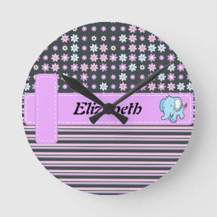 Horloge Ronde Éléphant coloré mignon de rayures de fleurs