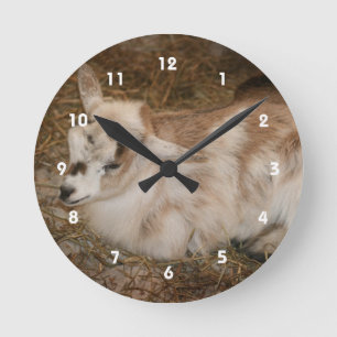 Horloge Ronde Fer petit bouc levant bébé