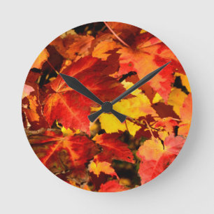 Horloge Ronde Feuilles d'automne colorées, feuille d'érable roug