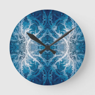 Horloge Ronde Flux cosmique sacré - Symétrie argent bleu