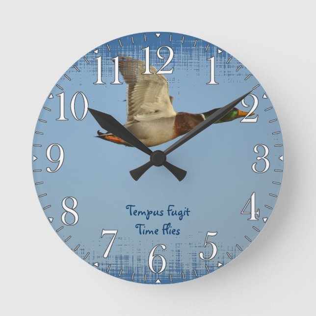 Horloge Ronde Flying Mallard Duck Art for Wildlife Lovers (Recto)