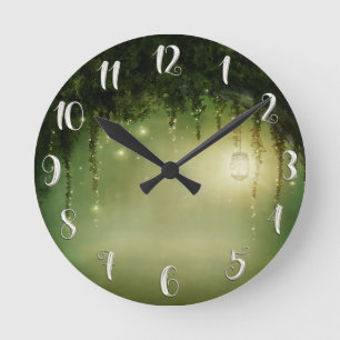Horloge Ronde Forêt verte enchantée rustique et lumières de jar 