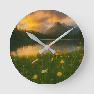 Horloge Ronde Golden Serenity: Mountain Lake 