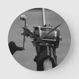 Horloge Ronde Gone Fishing.jpg