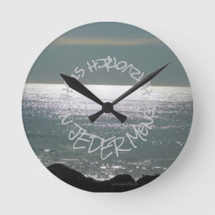 HORLOGE RONDE GRAPHIQUE ET CONCEPTION