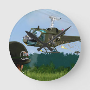 Horloge Ronde Guerre de Vietnam Bell Huey.