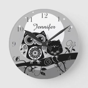 Horloge Ronde Hiboux mignons de flower power et nom fait sur