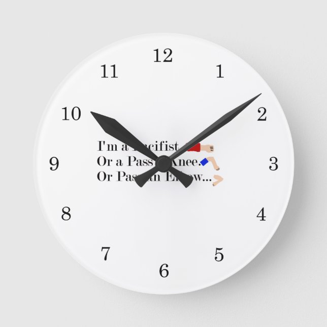 Horloge Ronde Humour pacifiste mixed martial art (Recto)