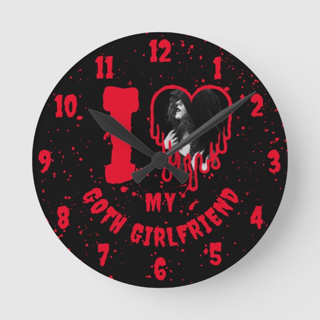 Horloge Ronde I Love My Goth Girlfriend Dripping Red Heart Photo (Recto)