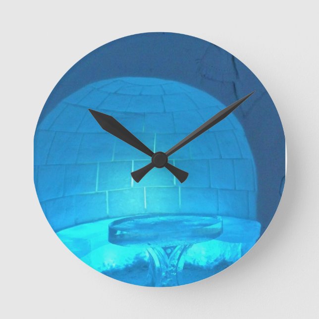 Horloge Ronde Igloo room at Hotel de Glace, Québec, Canada (Recto)