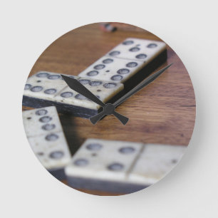 Horloge Ronde Jeu vintage en bois de dominos de domino de