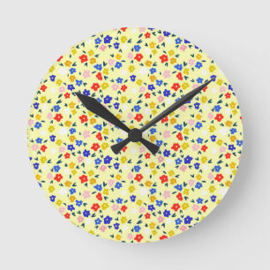 Horloge Ronde Joli délicat floral mignon sur jaune pastel
