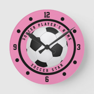Horloge Ronde Joueuse de football personnalisée rose et noire po