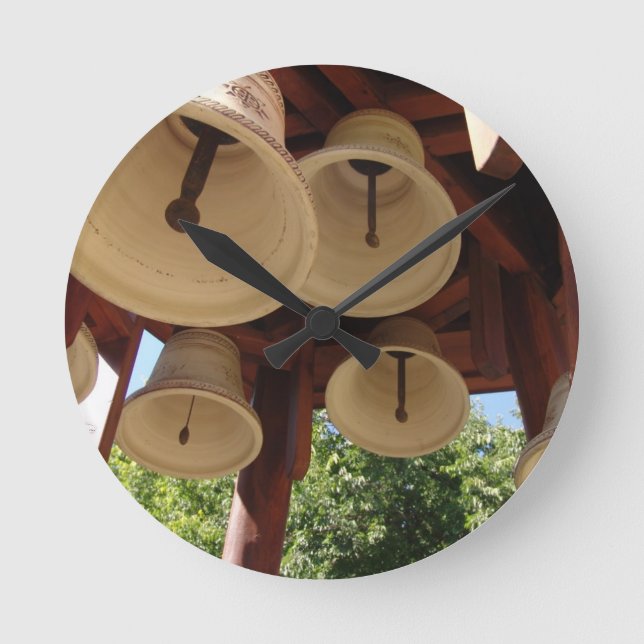Horloge Ronde La Hongrie, Cegled, église Bells (Recto)