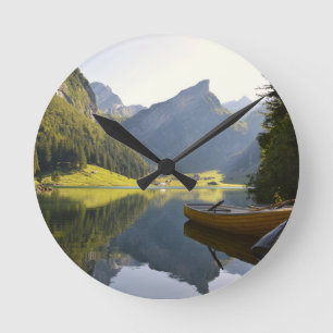 Horloge Ronde Le lac des Alpes en Suisse