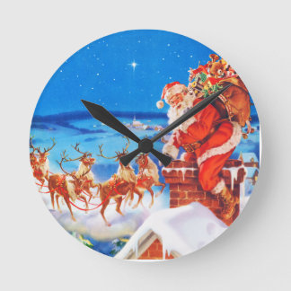 Horloge Ronde Le Père Noël Sur Le Toit En Neige