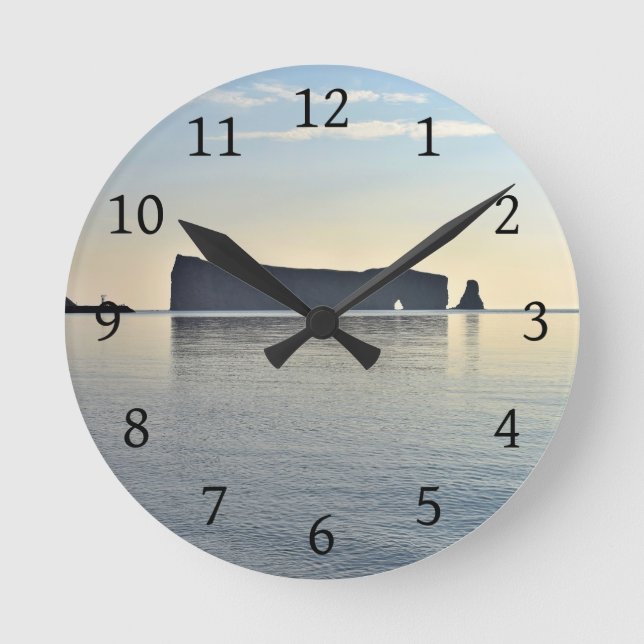 Horloge Ronde Le Rocher Perce Gaspesie Québec Canada (Recto)