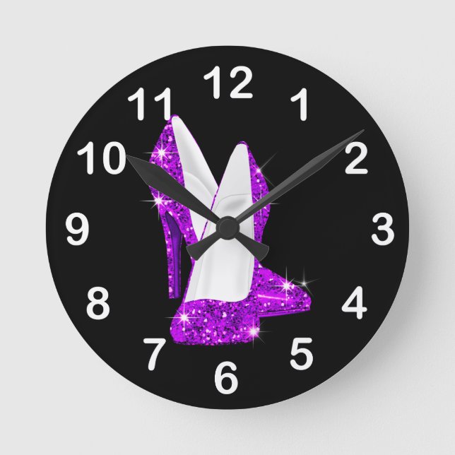 Horloge Ronde Le talon haut pourpre de parties scintillantes (Recto)