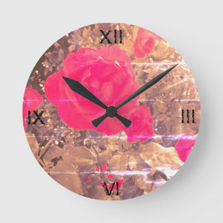 Horloge Ronde Les roses sont rouges - moyen, 24 heures sur 24