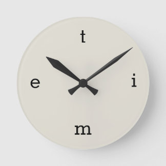 Horloge Ronde Lettre de TIME