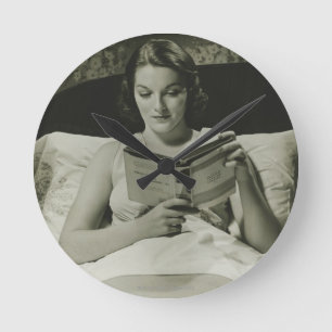 Horloge Ronde Livre de lecture de femme