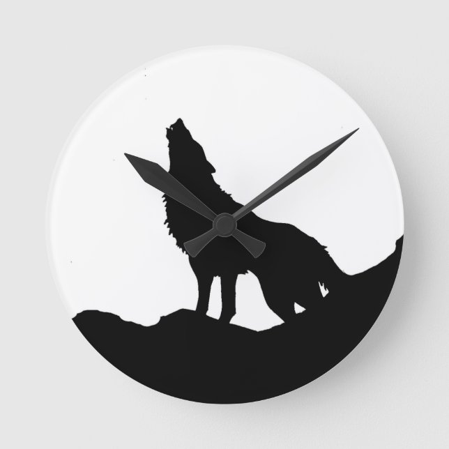 Horloge Ronde Loup solitaire debout sur une colline (Recto)