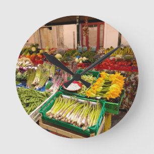 Horloge Ronde Marché italien des fruits et légumes à Pise