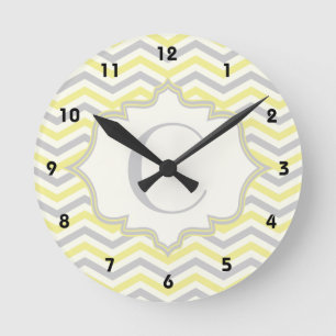Horloge Ronde Modern yellow, grey, ivory chevron pattern custom