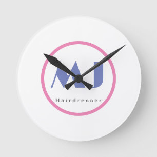 Horloge Ronde Moderne et élégant Monogramme Bleu Coiffeur blanc