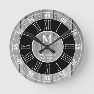 Horloge Ronde Monogramme de bois gris rustique chiffres romains 