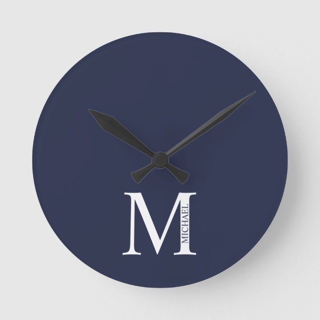 Horloge Ronde Monogramme et nom personnalisés bleu marine (Recto)