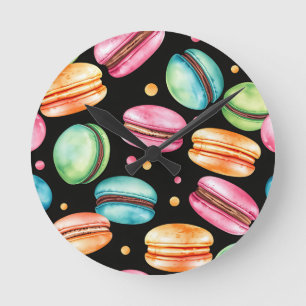 Horloge Ronde Motif aquarelle de macaron français coloré