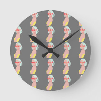 Horloge Ronde Motif coloré sur Arrière - plan gris