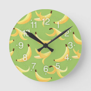 Horloge Ronde Motif de banane jaune rétro drôle éditable pour fê